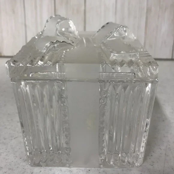 Crystal Gift Jewelry Box with Decorative Bow Lid made in Poland Women's Exchange